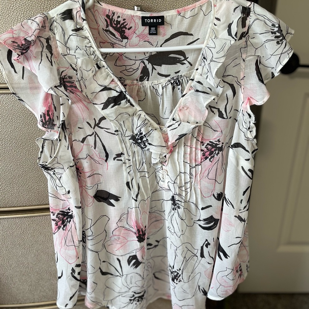 Torrid Floral Ruffle Blouse - White, Pink, and Black